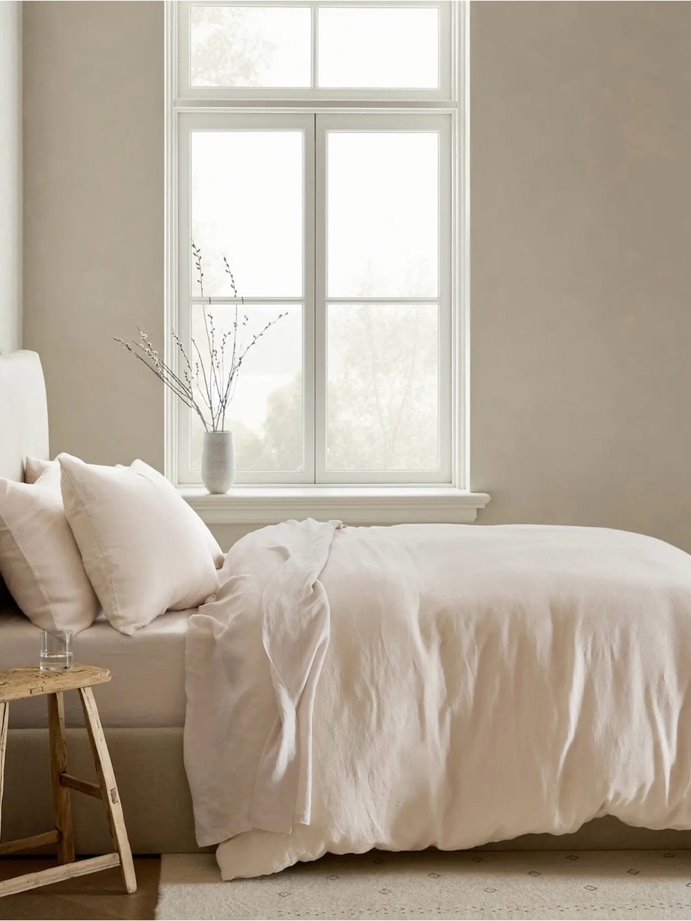 Linen Sand Full/Queen Duvet Cover with Matching Linen Dream Shams  - Retail $224
